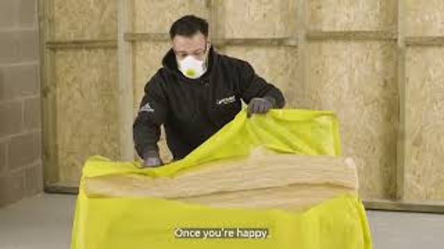 90mm Isover Timber Frame Roll 32 ( 4.79m2 ) - desktop-video-preview-2